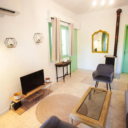 Morning Glory Apartment